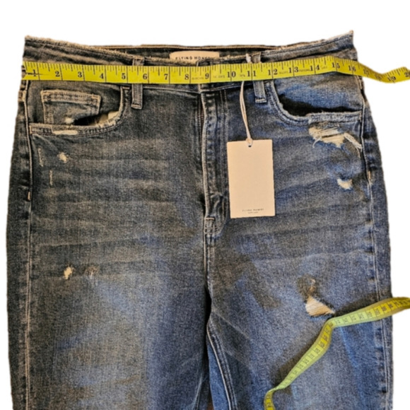 Flying Monkey Light/Medium Wash High Rise Boyfriend Straight Leg Jeans Size 30 - Picture 14 of 16